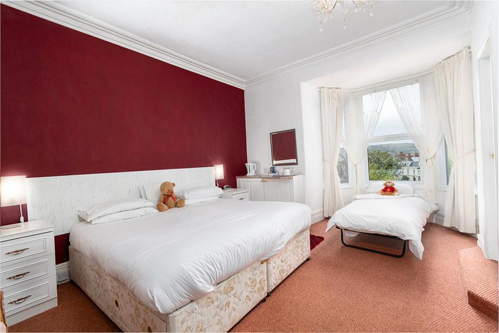 Bed and Breakfast Anglesey House Llandudno Exteriér fotografie